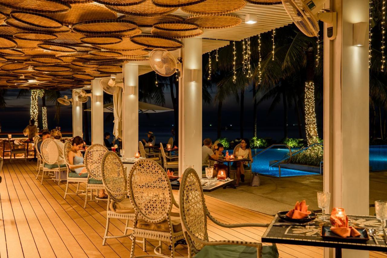 Salinda Resort Phu Quoc - Sparkling Wine Breakfast Exterior foto The Deck